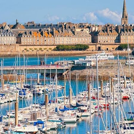 Charmante Maison A Evran Proche Dinan Et St Malo. Ngoại thất bức ảnh