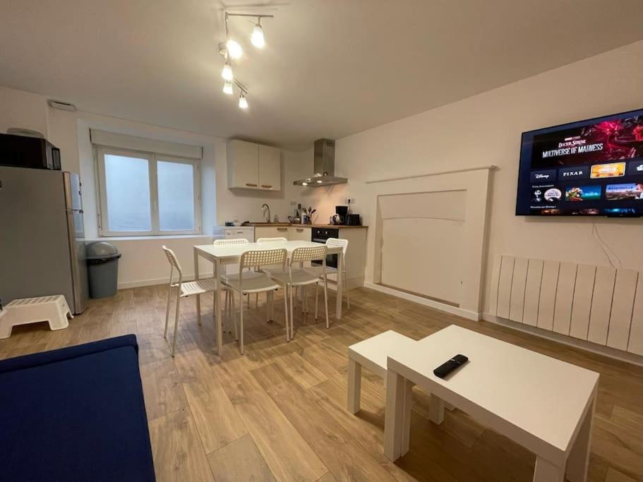 Charmante Maison A Evran Proche Dinan Et St Malo. Ngoại thất bức ảnh