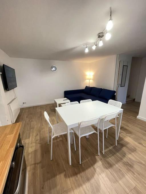 Charmante Maison A Evran Proche Dinan Et St Malo. Ngoại thất bức ảnh