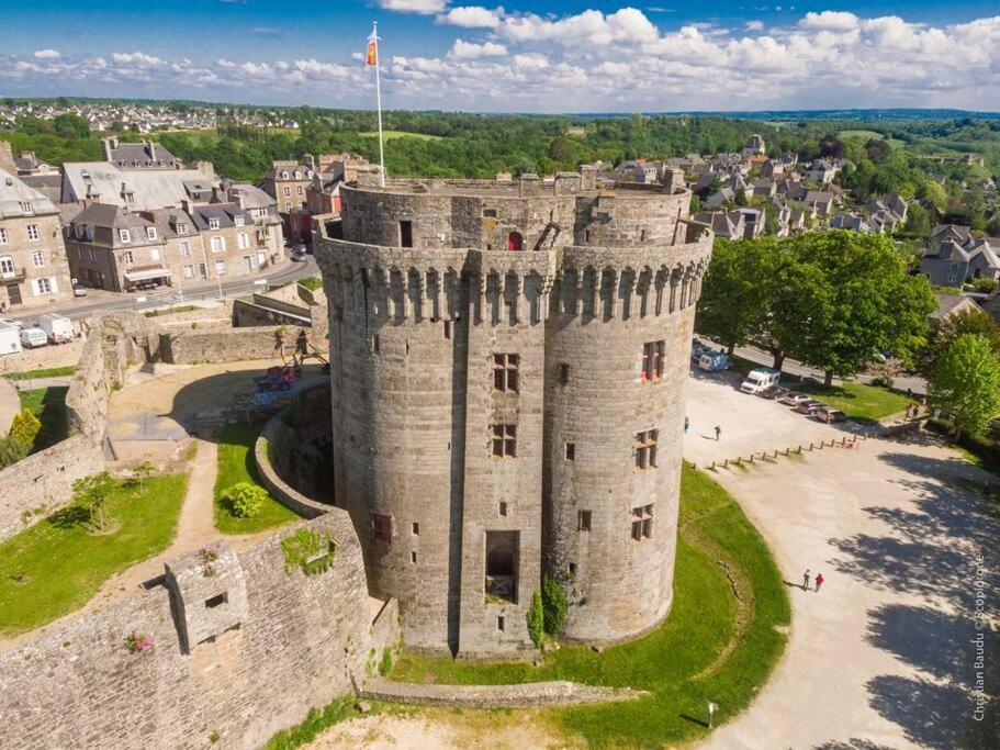 Charmante Maison A Evran Proche Dinan Et St Malo. Ngoại thất bức ảnh